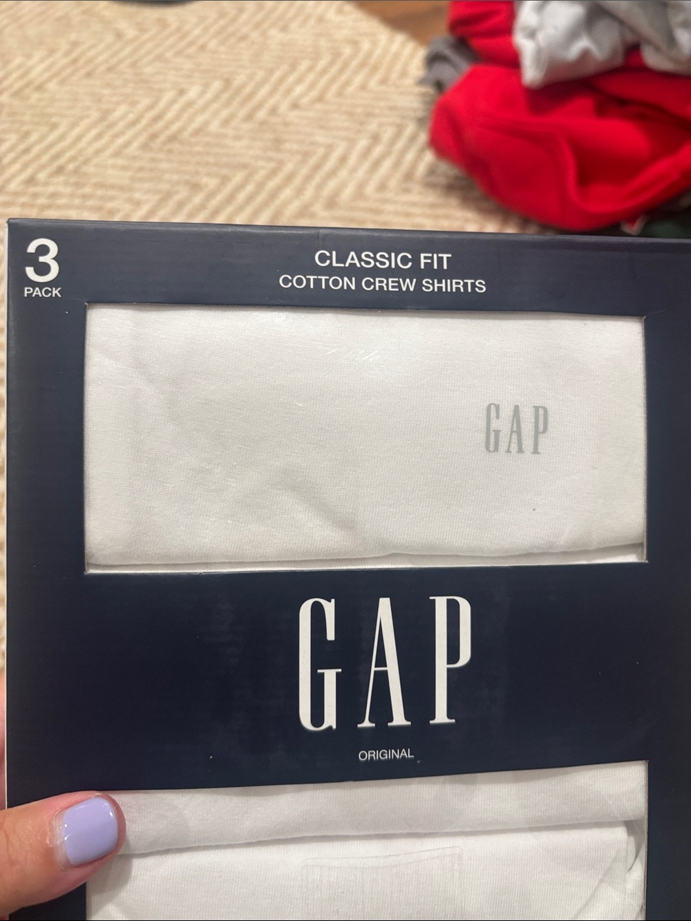 💕NWT! GAP White Classic Fit Cotton Crew Shirts - 3 Pack - Picture 3 of 4